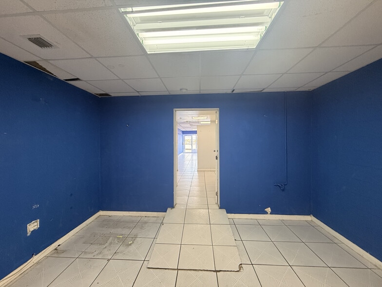 More Photos Of 3130-3132 NW 7th St, Miami Storefront For Lease