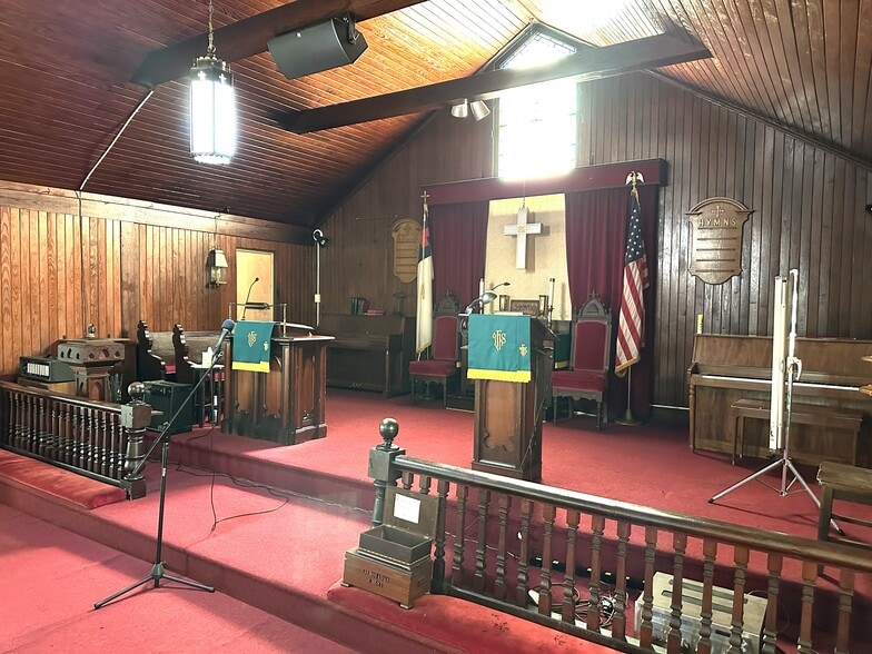 More Photos Of 3301 E Monument St, Baltimore Religious Facility For Sale