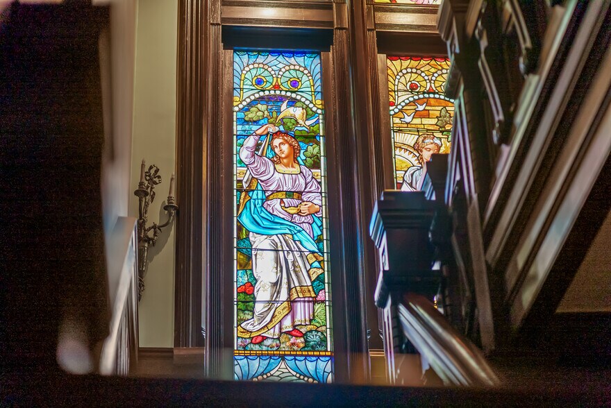 More Photos Of 809 Hall St, Saint Joseph Hospitality For Sale