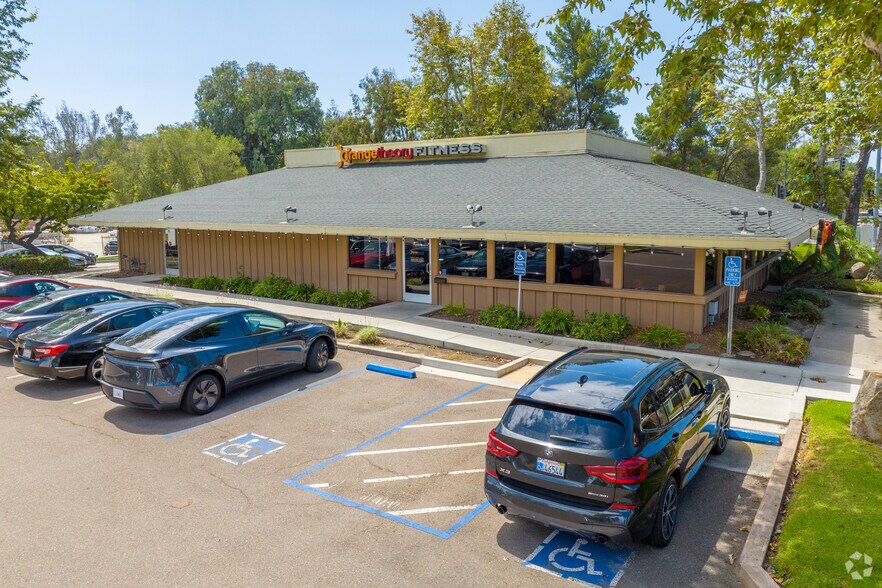 More Photos Of 12207-12245 Poway Rd, Poway Unknown For Lease
