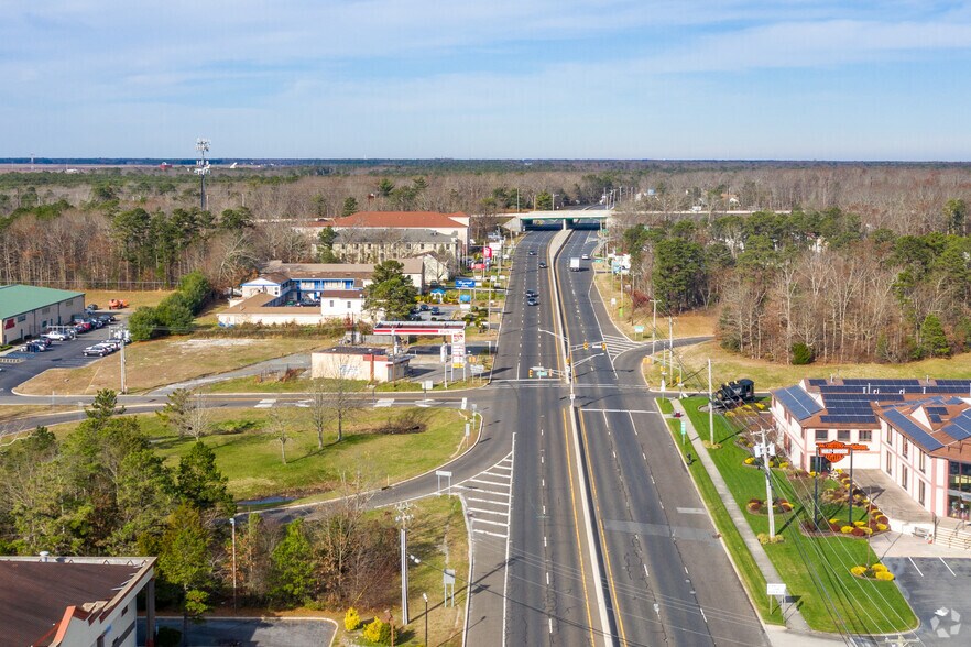 More Photos Of 206 E White Horse Pike, Galloway Hotel For Sale