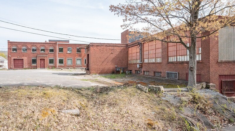 More Photos Of 52 Norwood St, Torrington Manufacturing For Sale