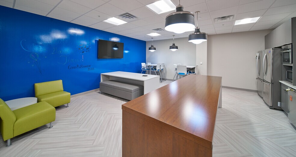 More Photos Of 2751 Centerville Rd, Wilmington Office For Lease