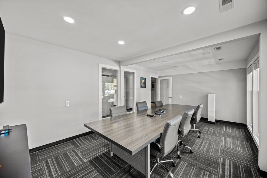 More Photos Of 44 Shoreline Dr, New Bern Medical For Sale
