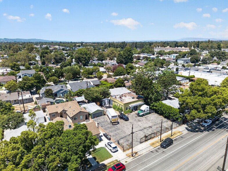 More Photos Of 435 S Main St, Burbank General Retail For Sale