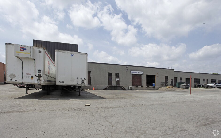More Photos Of 1076 Cardiff Blvd, Mississauga Freestanding For Lease