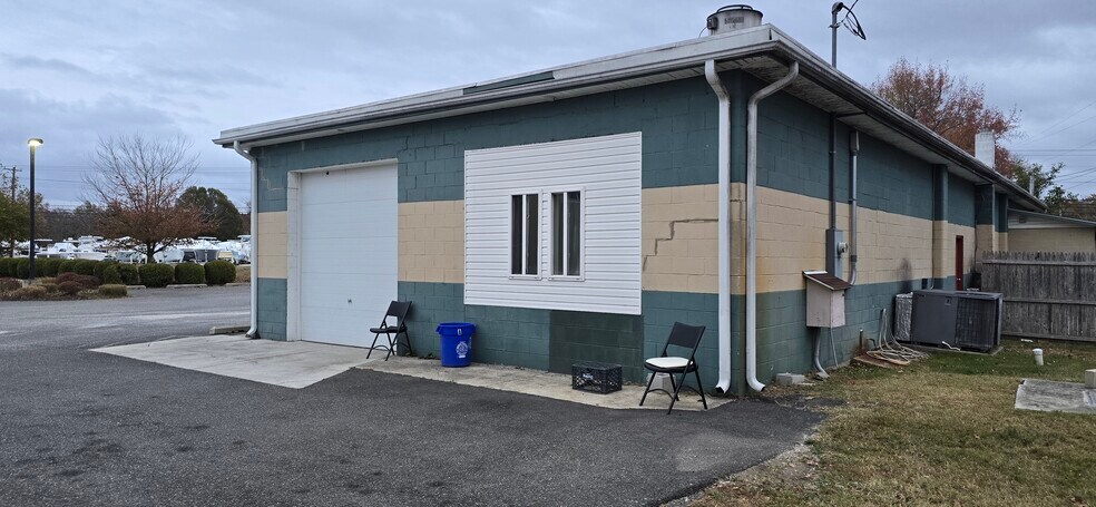 More Photos Of 371 S Route 47, Green Creek Warehouse For Lease