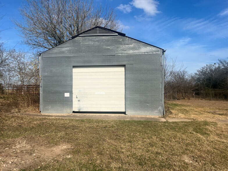 More Photos Of 11183 SH-30, College Station Industrial For Sale