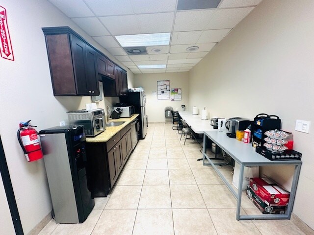 More Photos Of 1781 McGaw Ave, Irvine Warehouse For Lease