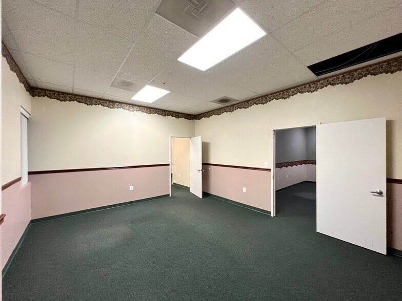 More Photos Of 531 Old Westminster Pike, Westminster Office Residential For Sale