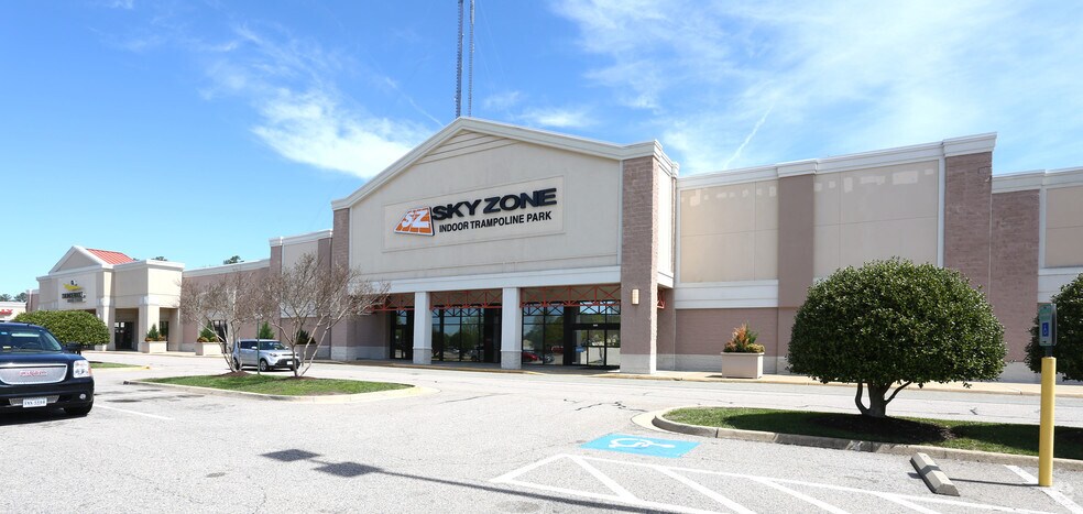 More Photos Of 1293 Carmia Way, Richmond Storefront For Lease