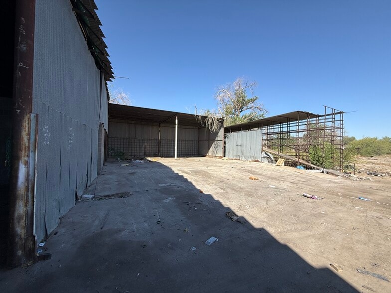 More Photos Of 8216 Alameda Ave, El Paso Warehouse For Sale