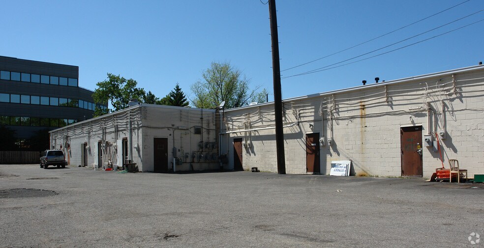More Photos Of 24505 Center Ridge Rd, Westlake Unknown For Lease
