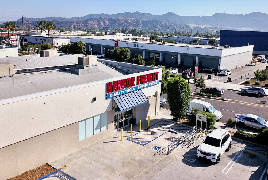 More Photos Of 810-822 S San Fernando Blvd, Burbank Freestanding For Sale