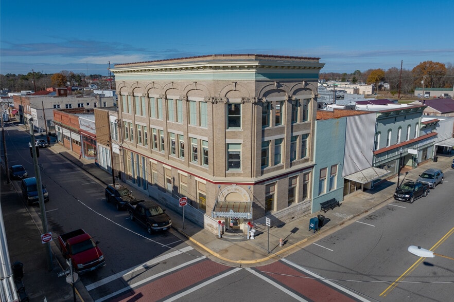 More Photos Of 401 Halifax St, Emporia Office For Sale