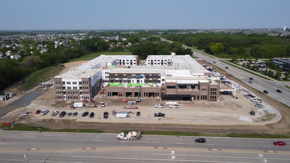 More Photos Of 950 Jordan Creek Pky, West Des Moines Apartments For Lease