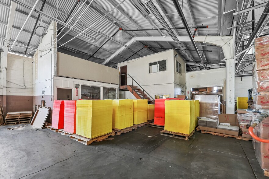 More Photos Of 1087 E 9th St, San Bernardino Warehouse For Lease