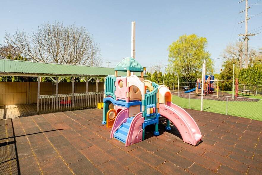 More Photos Of 3419 Hollywood Rd, Saint Joseph Daycare Center For Sale