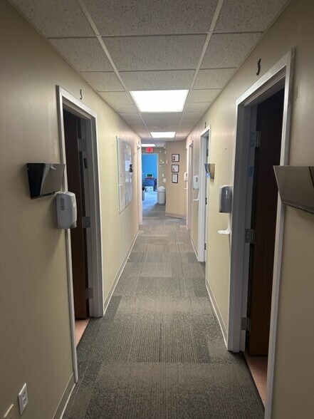 More Photos Of 8392 Holly Rd, Grand Blanc Office For Sale