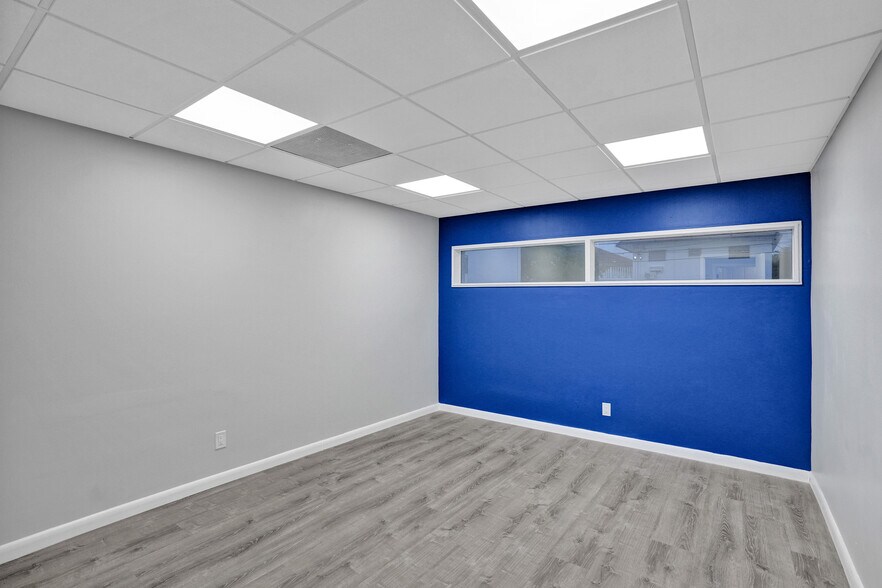 More Photos Of 2419 Hollywood Blvd, Hollywood Medical For Sale