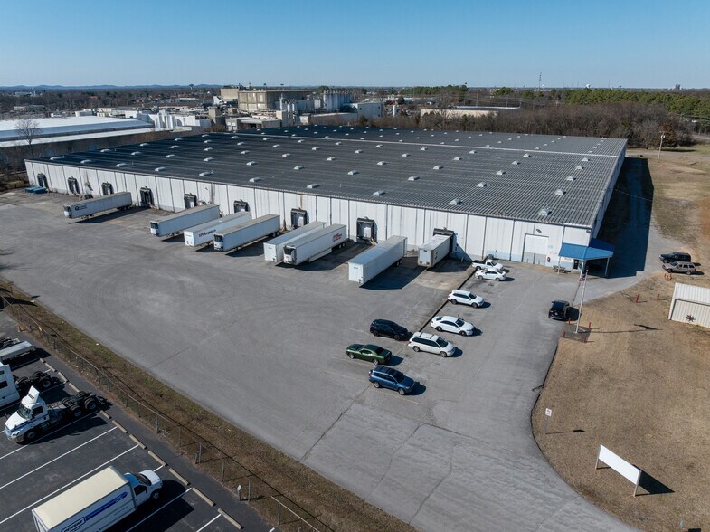 Primary Photo Of 606 Butler Dr, Murfreesboro Distribution For Lease
