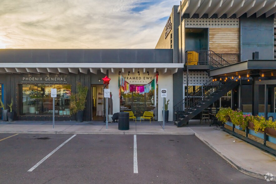 More Photos Of 5538 N 7th St, Phoenix Restaurant For Lease