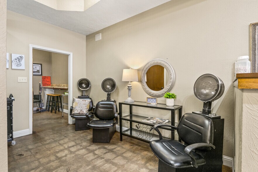 More Photos Of 112 N Lamar St, Daingerfield Storefront For Sale