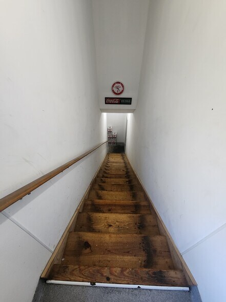 More Photos Of 605 Wolcott Rd, Wolcott Specialty For Sale