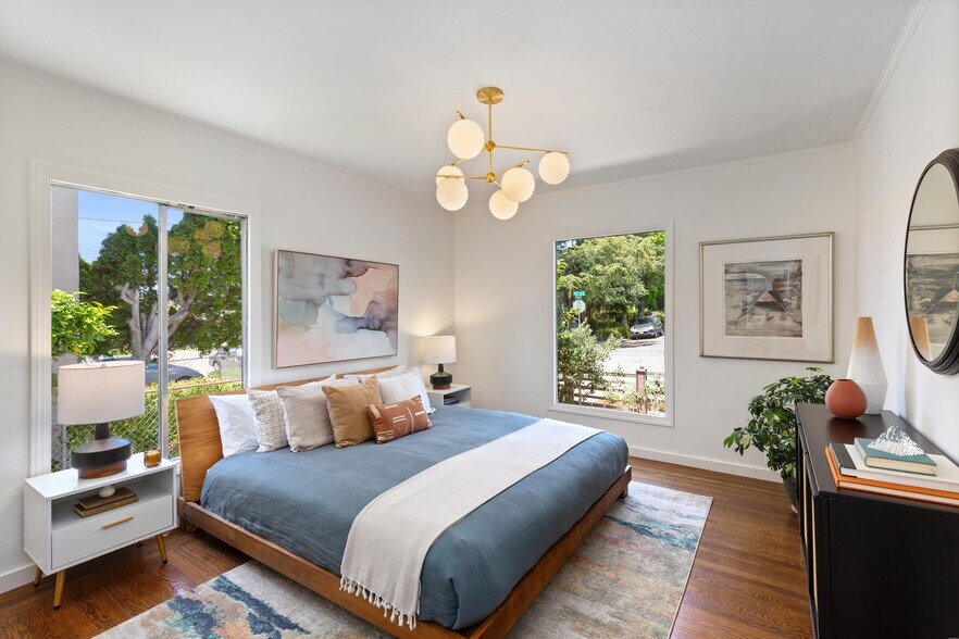 More Photos Of 1539 E 38th St, Oakland Apartments For Sale