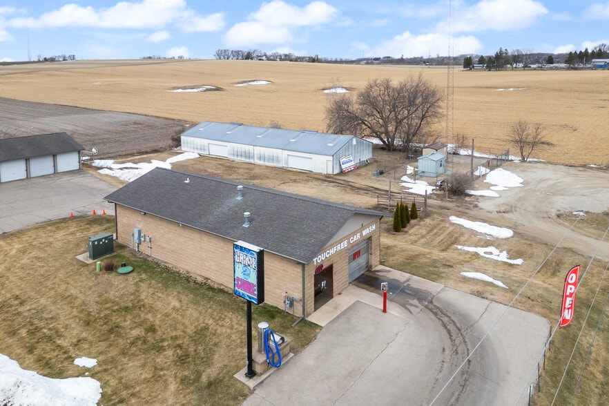 More Photos Of 1275 Margaret st, Markesan Storefront For Sale