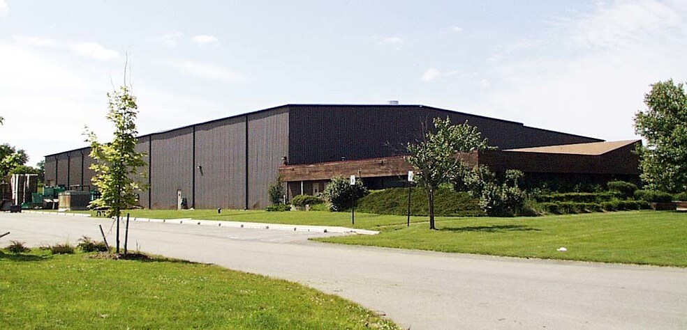 Primary Photo Of 100 Transfer Dr, Highland Township Warehouse For Lease