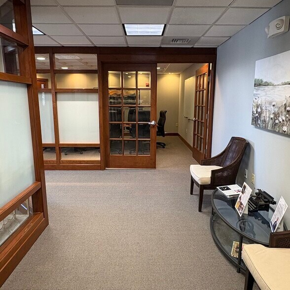 More Photos Of 1034-1040 Great Plain Ave, Needham Office For Lease