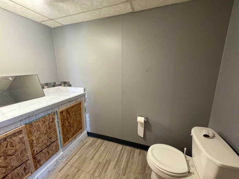 More Photos Of 1149 Watson St, Baltimore Warehouse For Sale