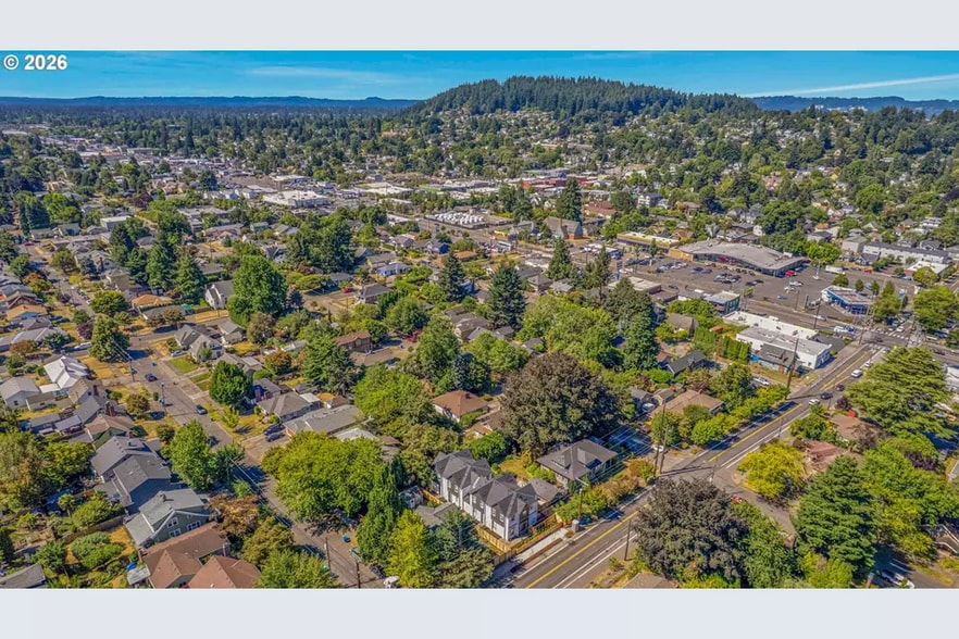 More Photos Of 8426 E Burnside St, Portland Apartments For Sale