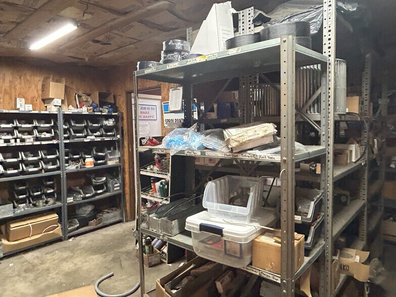 More Photos Of 2301 Brooklyn Ave, Harvey Light Manufacturing For Lease