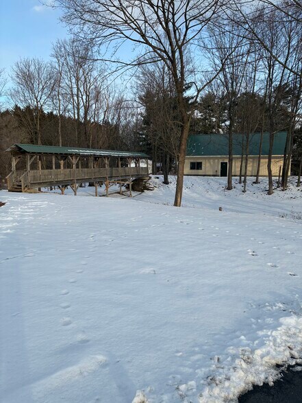 More Photos Of 1011 Hoosick Rd, Troy Storefront Retail Residential For Sale