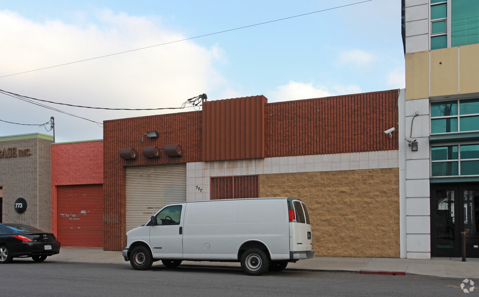 Primary Photo Of 777 E 14th Pl, Los Angeles Warehouse For Sale