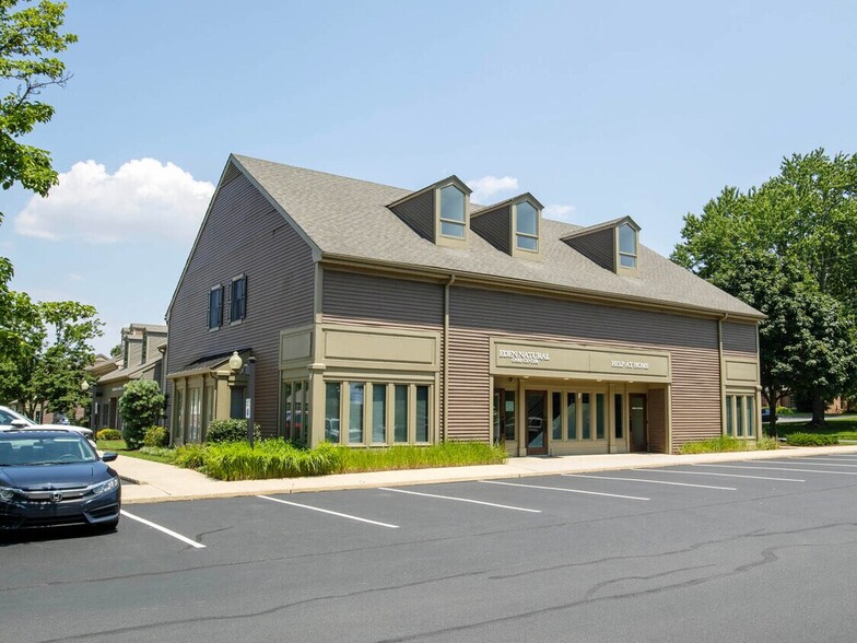 More Photos Of 600 Eden Rd, Lancaster Medical For Lease