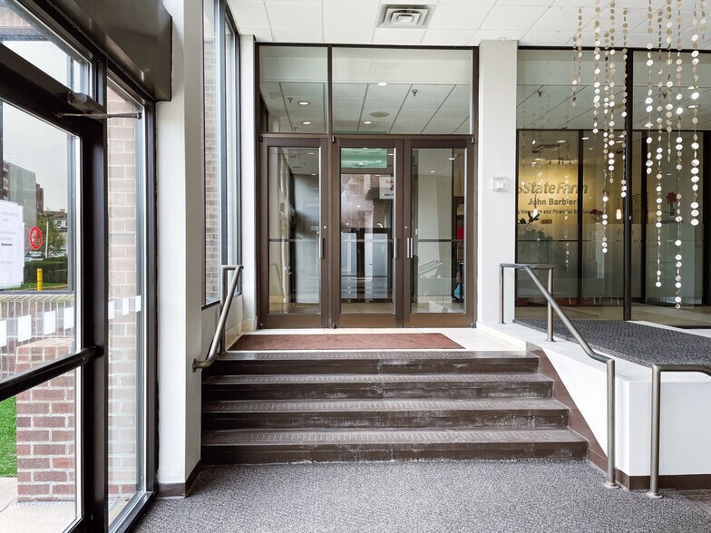 More Photos Of 2-8 Hawley St, Binghamton Hotel For Lease