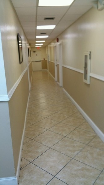 More Photos Of 8080 W Flagler St, Miami Office For Lease