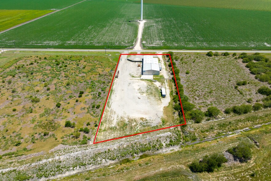 More Photos Of 8808 County Road 1458, Taft Flex For Sale