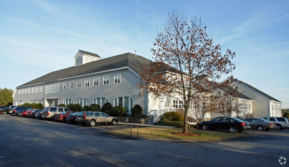 More Photos Of 50 Nashua Rd, Londonderry Office For Sale