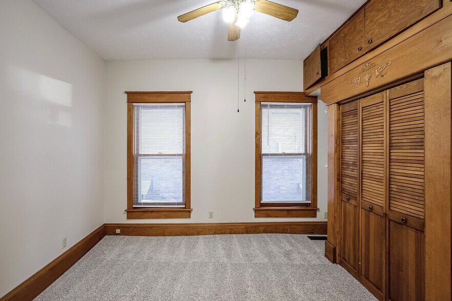 More Photos Of 1618 S 32nd Ave, Omaha Apartments For Sale