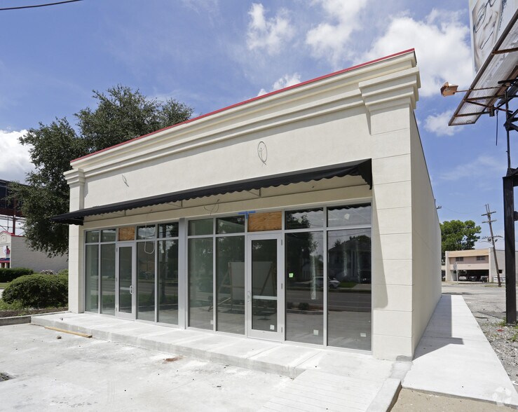 More Photos Of 3239-3241 Gentilly Blvd, New Orleans Freestanding For Lease