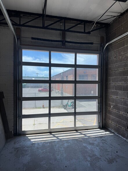 More Photos Of 2570 W 8th Ave, Denver Warehouse For Sale