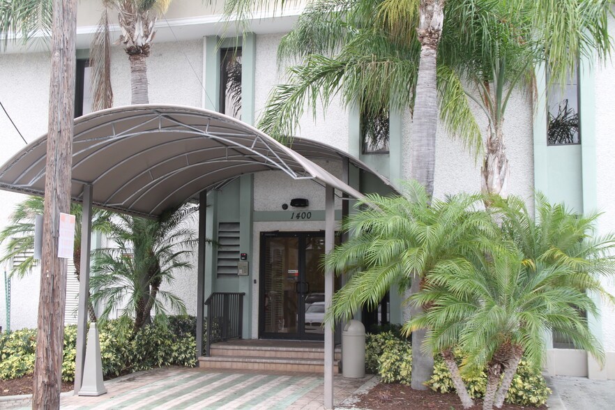 More Photos Of 1400 E Oakland Park Blvd, Oakland Park Medical For Lease