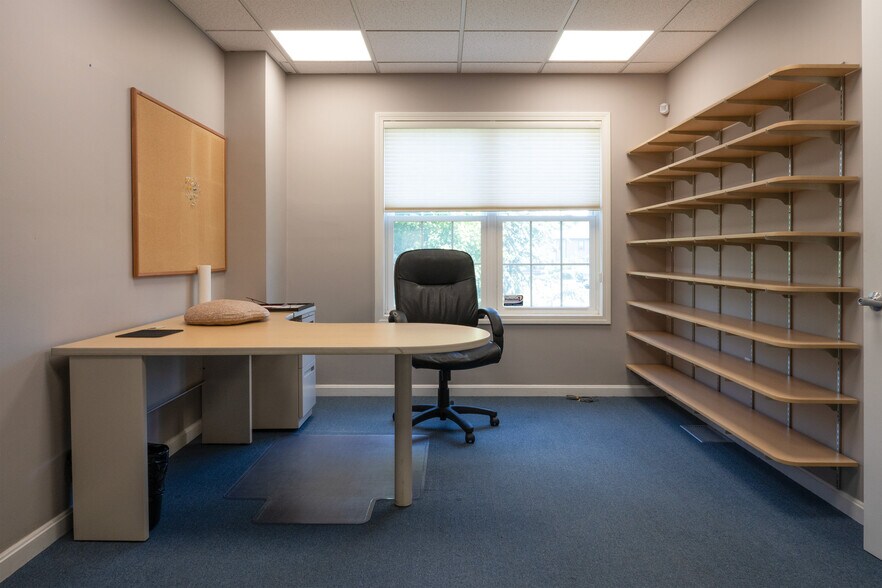 More Photos Of 7 Christy Dr, Brockton Office Residential For Sale