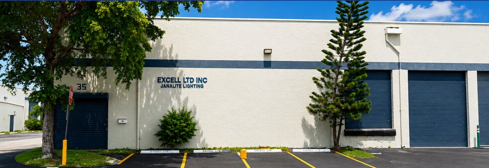 More Photos Of 5220 NW 72nd Ave, Miami Warehouse For Sale