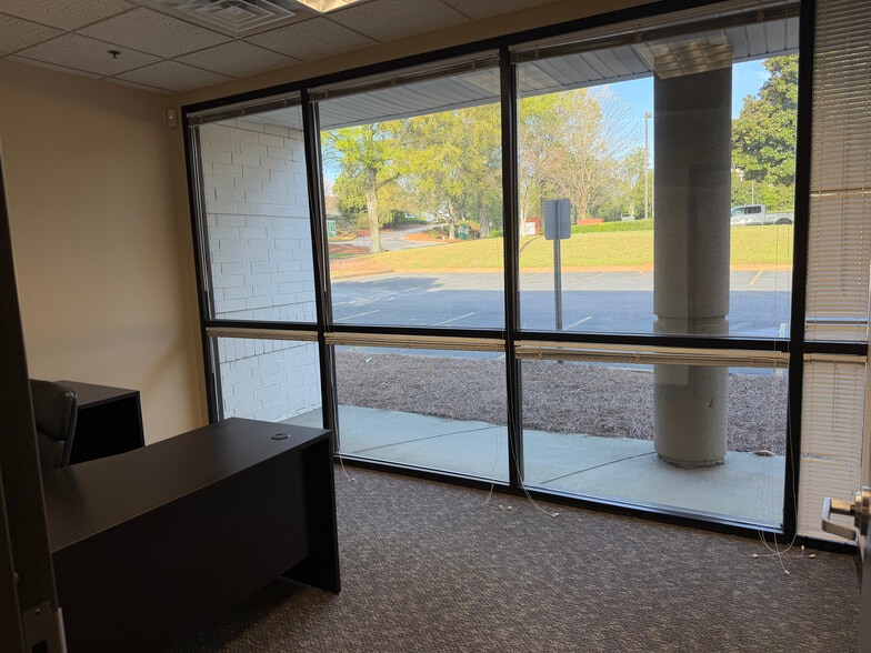 More Photos Of 5955 Shiloh Rd E, Alpharetta Office For Lease