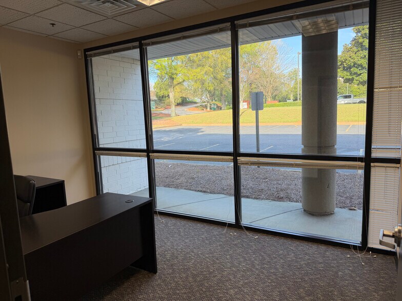 More Photos Of 5955 Shiloh Rd E, Alpharetta Office For Lease